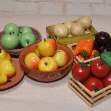 Фрукты, овощи в масштабе 1 к 4