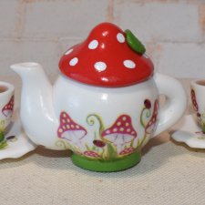 Чайник с мухоморами 1 к 6