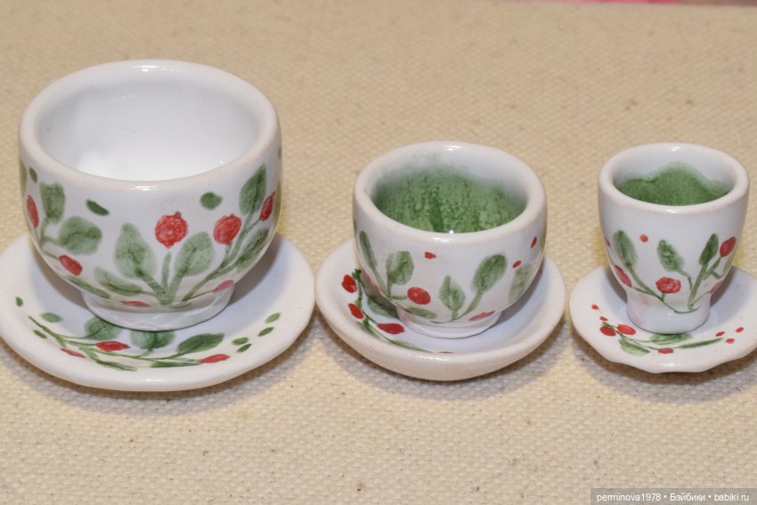 Новая партия посуды. Разгружаю печку