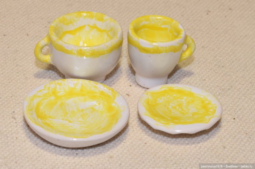 Новая партия посуды. Разгружаю печку