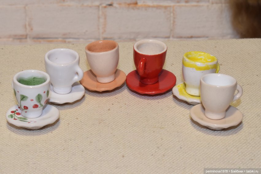 Новая партия посуды. Разгружаю печку