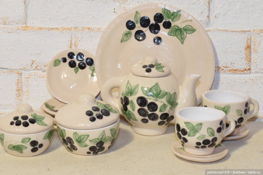 "Чёрная смородина" чайный сервиз 1 к 4