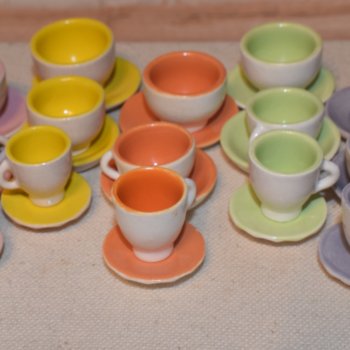 Наборы посуды три в одном в масштабе 1 к 6