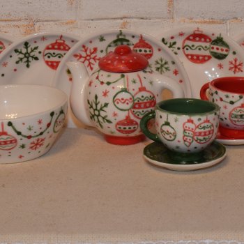 Наборы посуды к Новому Году.