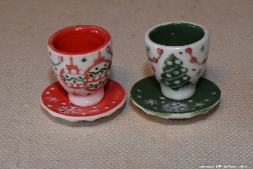 Новогодняя посуда 1 к 6 — Кукольная миниатюра своими руками: еда (фото 6)