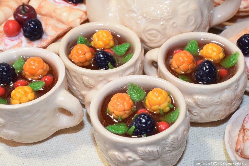 "Розовый сад" набор кукольной миниатюры