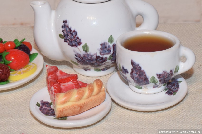 Пирог с клубникой — Кукольная миниатюра своими руками: еда (фото 8)