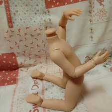 Шарнирное тело#2 с поворотными ступнями