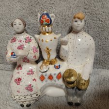Статуэтка  чаепитие у самовара Ванечка и Манечка