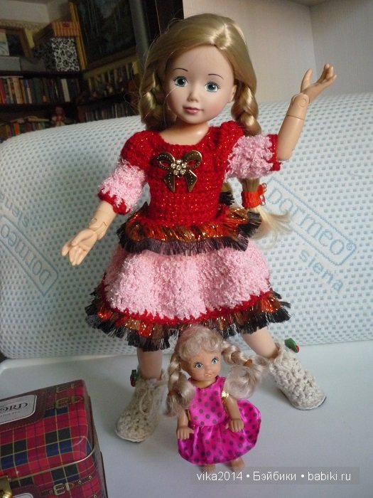 Новое платье для маленьких модниц