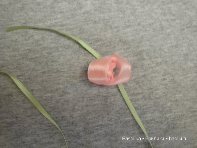 Розочка за одну минуту — Как сделать аксессуары для кукол: сумки (фото 8)