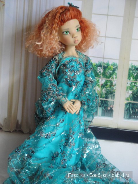 Рыжая и зеленоглазая, кукла Kaye WIggs (фото 6)