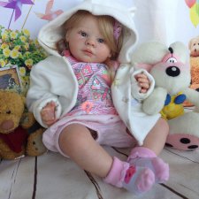 Малышка Эмма