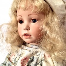 Белокурая и синеглазая Shay 85см молд Donna Rubert