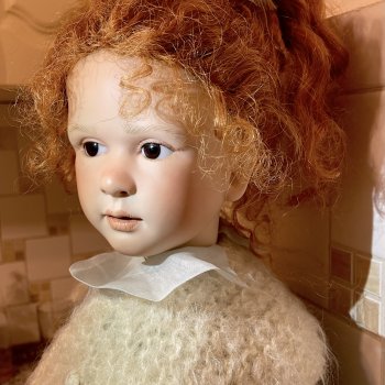 Laura-Bel от Ruth Treffeisen в фарфоре