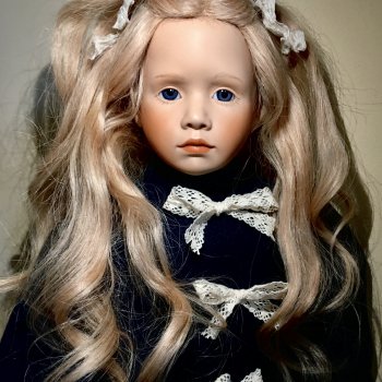 Josephine и Cyara (молд Zelma) от Roelie Broeksma-Muller