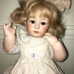 Полностью фарфоровая Люся