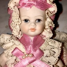 Крохотная Итальянка 11см полностью фарфор