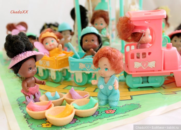 Большой мир маленьких кукол. Часть 23. Пятерняшки Tyco Quints. В доме, в парке, на площадке