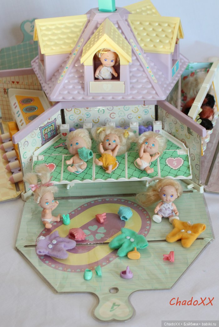 Большой мир маленьких кукол. Часть 23. Пятерняшки Tyco Quints. В доме, в парке, на площадке