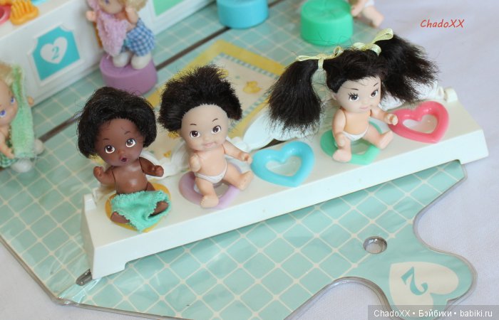 Большой мир маленьких кукол. Часть 23. Пятерняшки Tyco Quints. В доме, в парке, на площадке