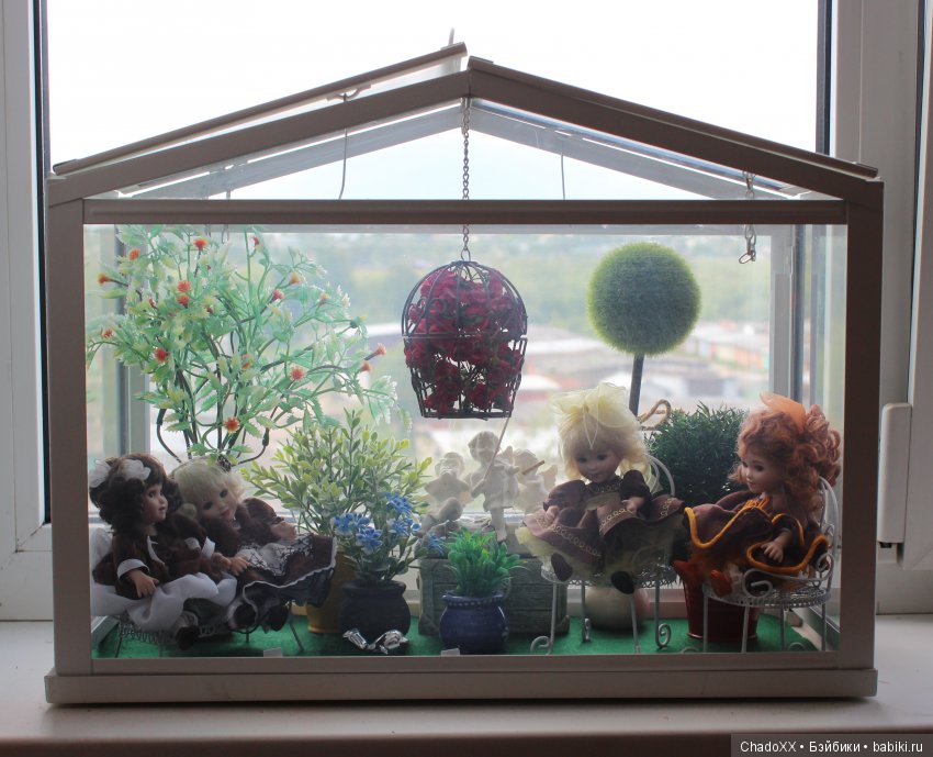 Как они у меня живут. 1000 мини-кукол в одном доме