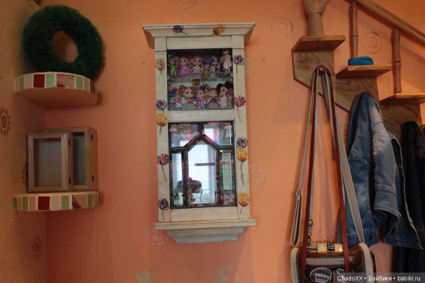 Как они у меня живут. 1000 мини-кукол в одном доме