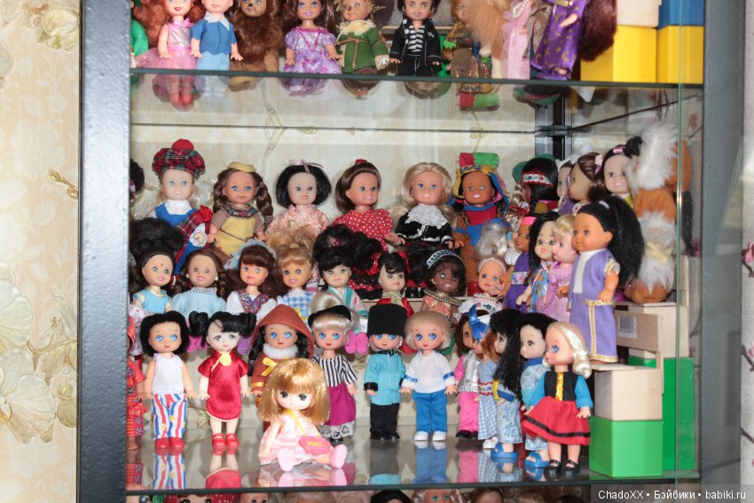 Как они у меня живут. 1000 мини-кукол в одном доме (фото 5)