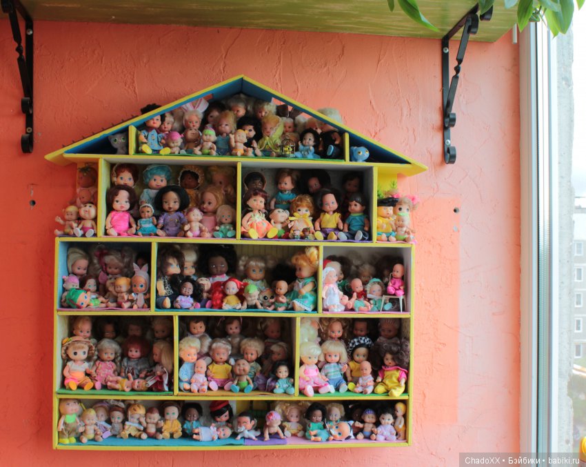 Как они у меня живут. 1000 мини-кукол в одном доме