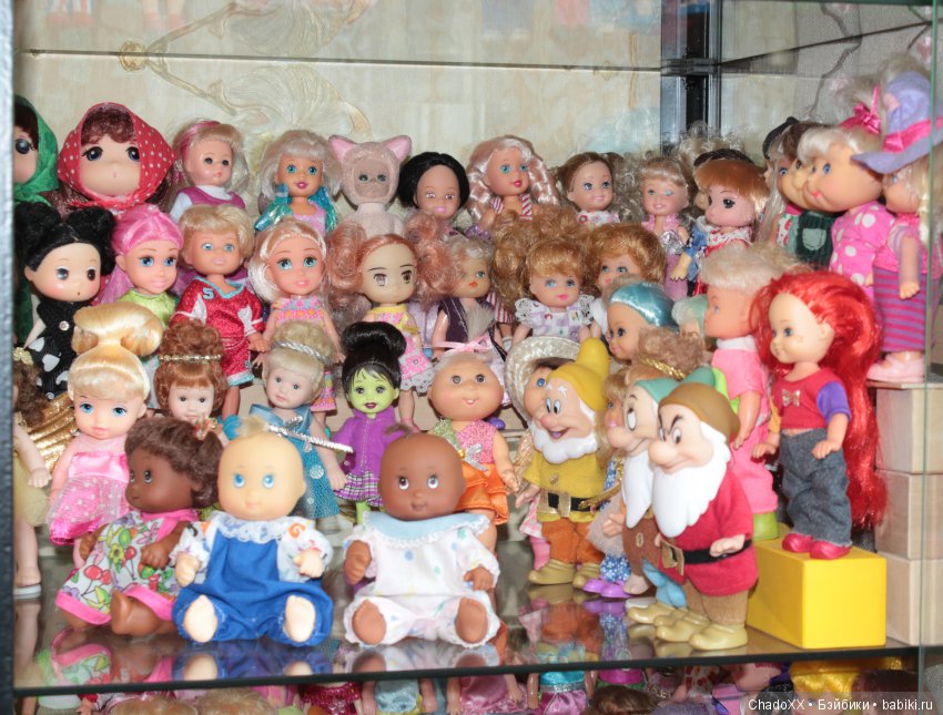 Как они у меня живут. 1000 мини-кукол в одном доме (фото 6)