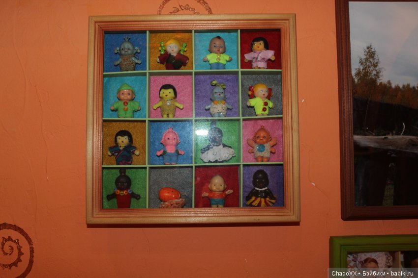 Как они у меня живут. 1000 мини-кукол в одном доме