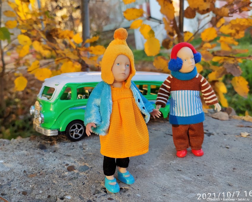 Снова новенькие в моей коллекции мини кукол. Часть 3