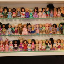 Витрины с мини-куклами. Часть 1: Келли и компания