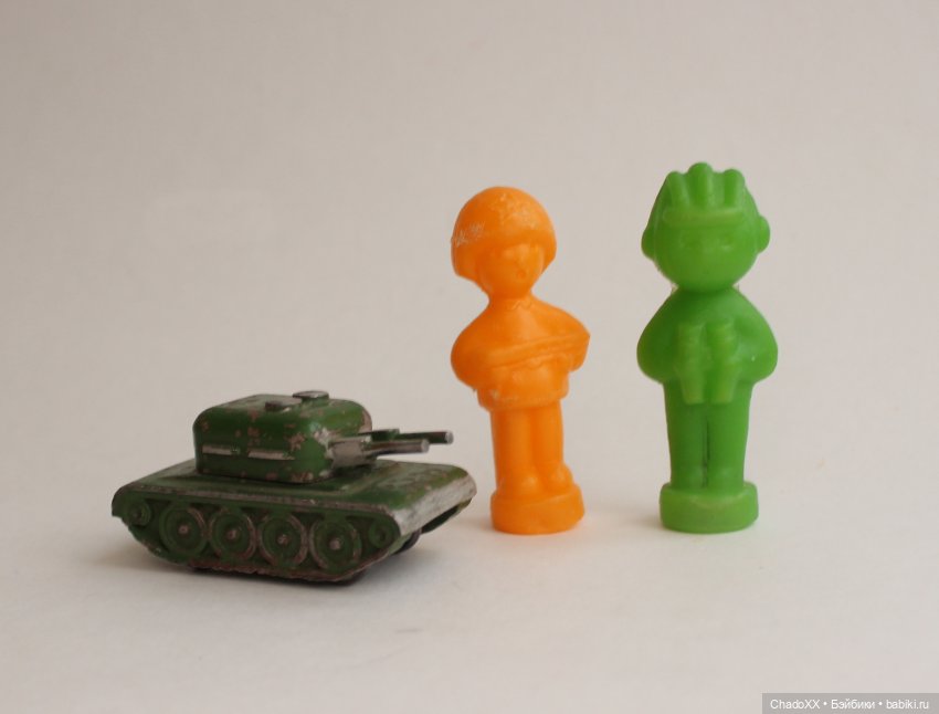 Друзья детства. Маленькие игрушечки из СССР: фигурки, разности