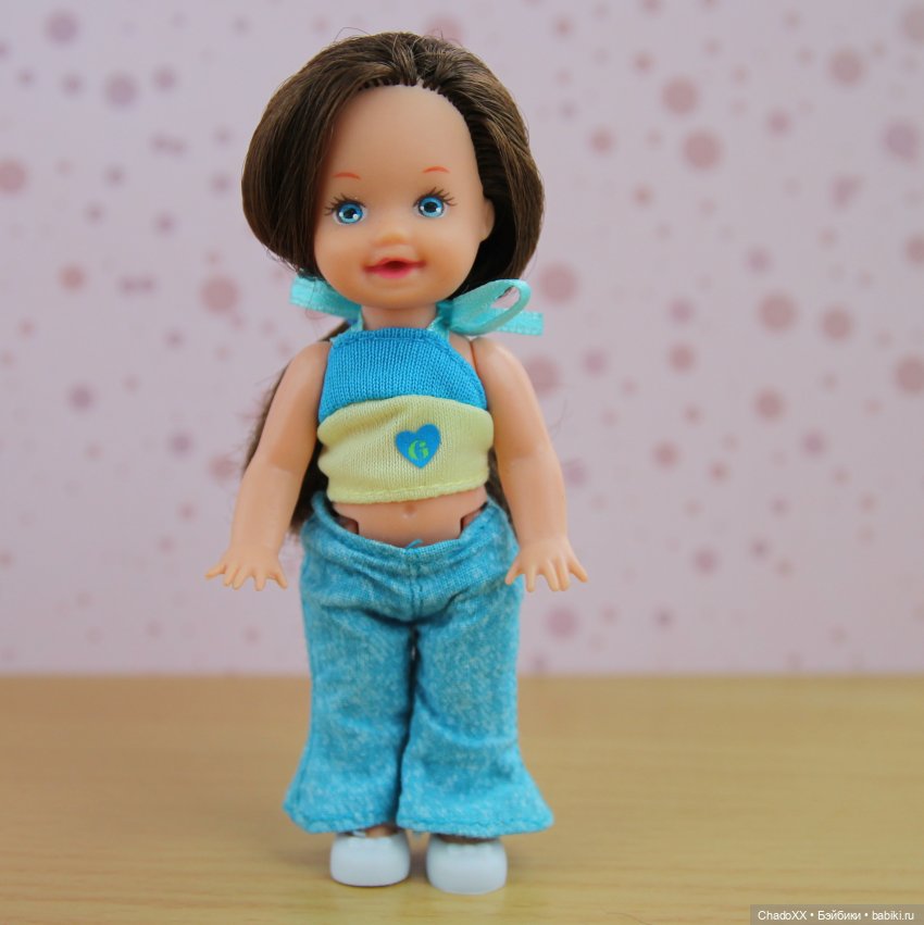 Витрины с мини-куклами. Часть 1: Келли и компания (фото 10)