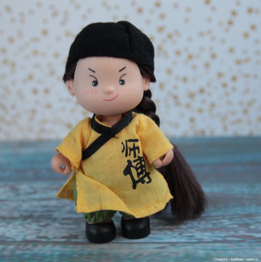 Мультяшки с верхней полочки: Такара, Мими, Запф Шу-шу, Курн кидз, Соня кидз, София Прекрасная, Фамоса Барригитас