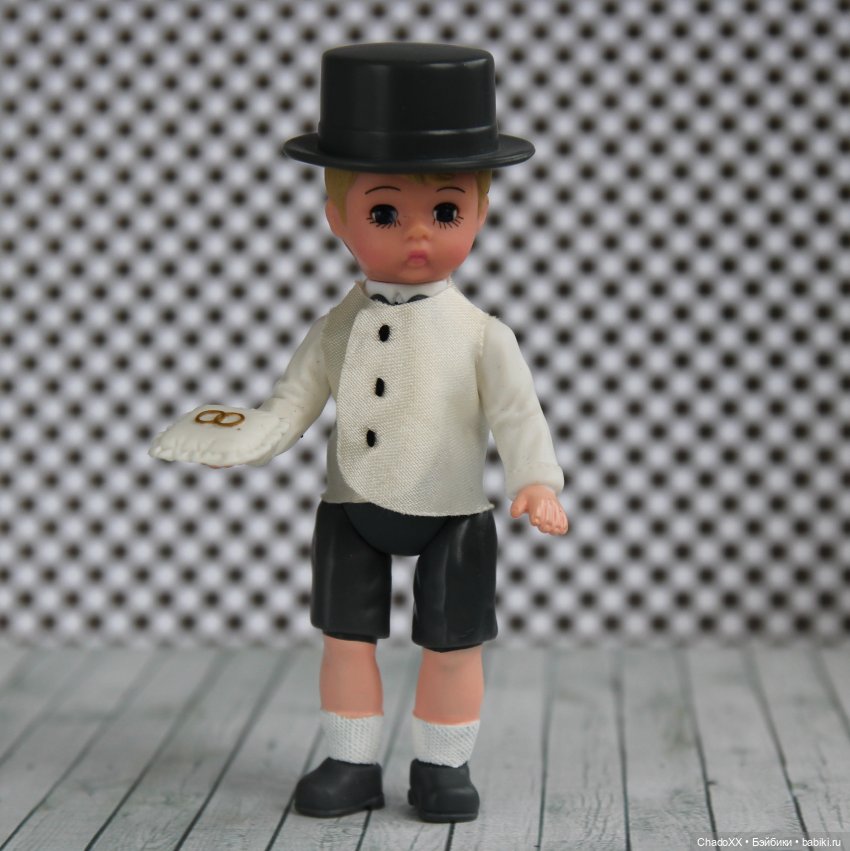 Все мои мини куколки Мадам Александр для МакДональдс