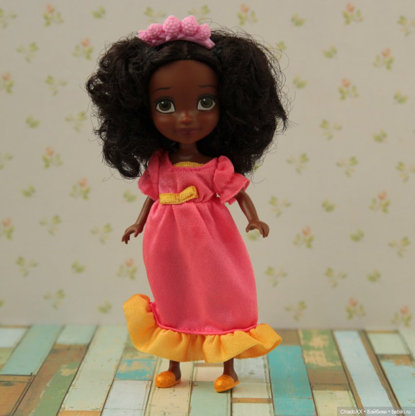 Мультяшки с верхней полочки: Такара, Мими, Запф Шу-шу, Курн кидз, Соня кидз, София Прекрасная, Фамоса Барригитас