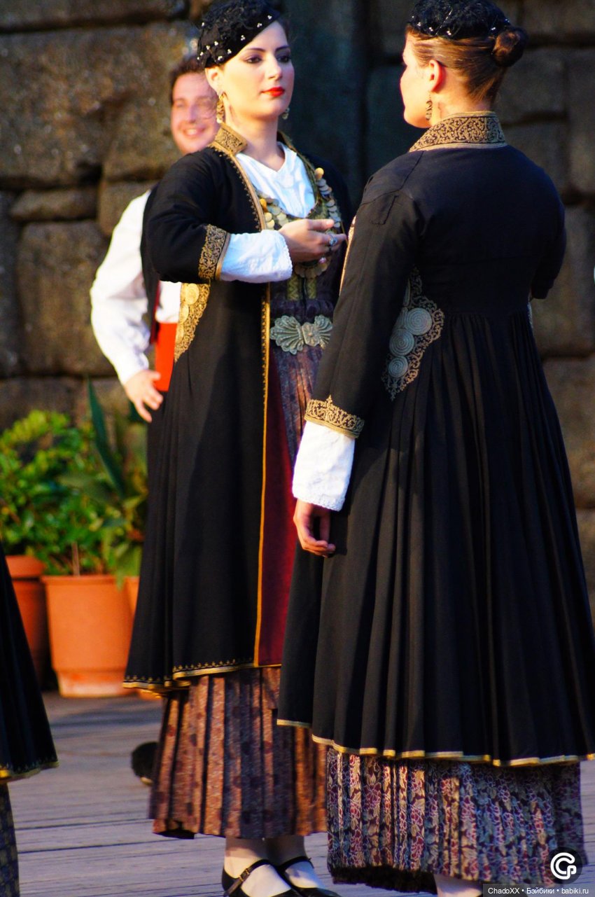 Витрины с мини-куклами. Часть 3: Мадам Александр и Ко