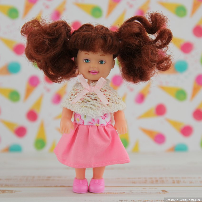 И ещё немного новеньких в моей коллекции мини кукол. Часть 1