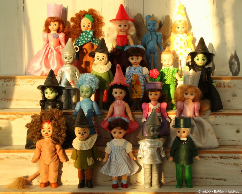 10 лет в хобби, 100-й топик, 1000 мини кукол. Показываю сразу всех мелких
