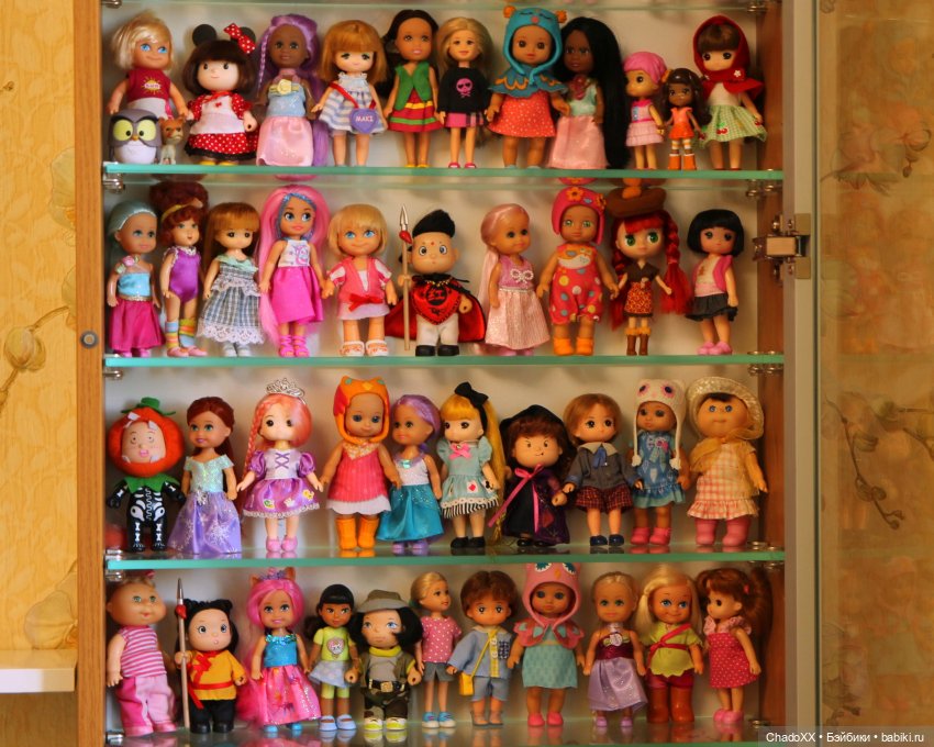 Сразу две витринки с "прочим-прочим" мини кукольным (фото 4)
