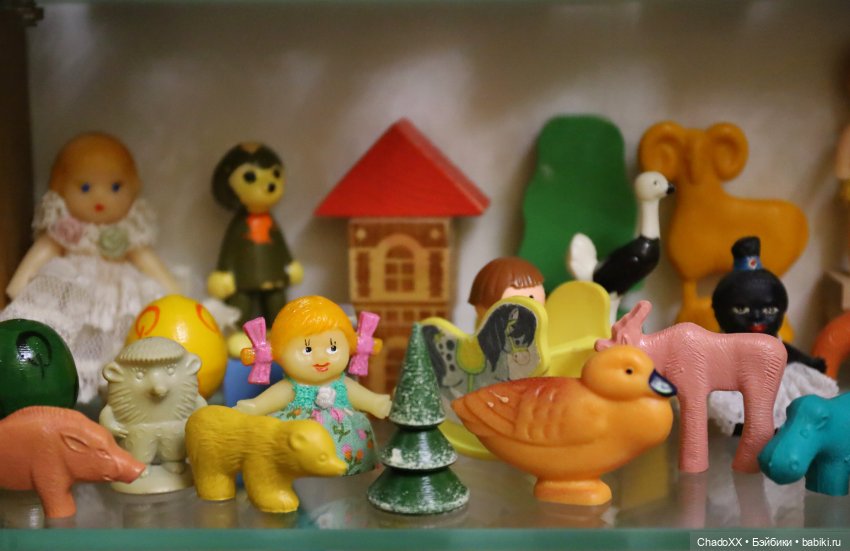 Ребята и зверята, шкаф №1 - мелкие игрушечки из СССР