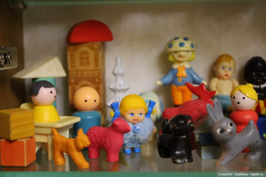 Ребята и зверята, шкаф №1 - мелкие игрушечки из СССР