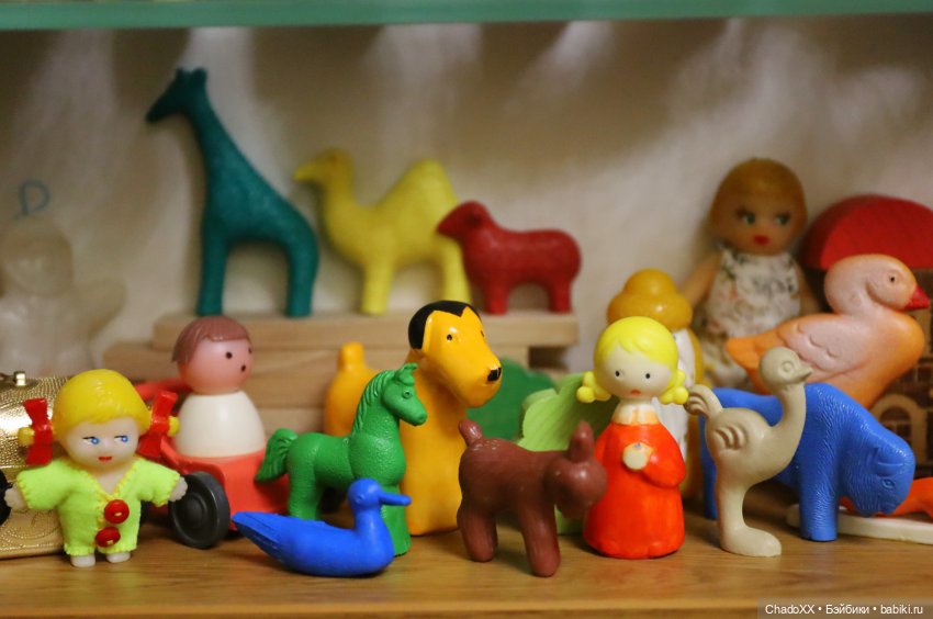 Ребята и зверята, шкаф №1 - мелкие игрушечки из СССР
