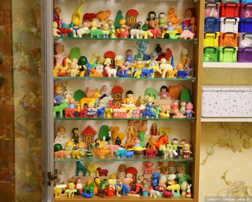 Ребята и зверята, шкаф №1 - мелкие игрушечки из СССР (фото 4)