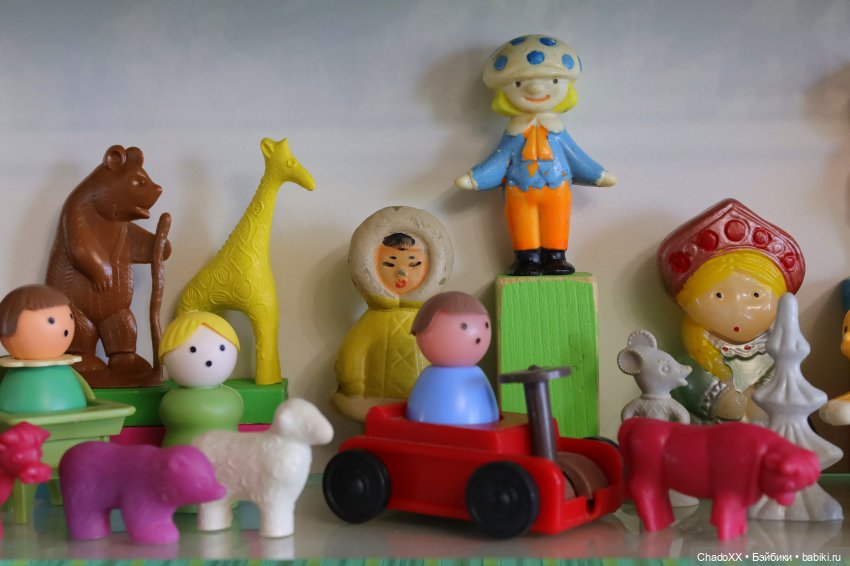 Ребята и зверята из СССР - у нас снова выставка в витринке