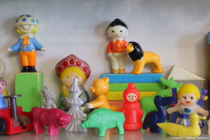 Ребята и зверята из СССР - у нас снова выставка в витринке