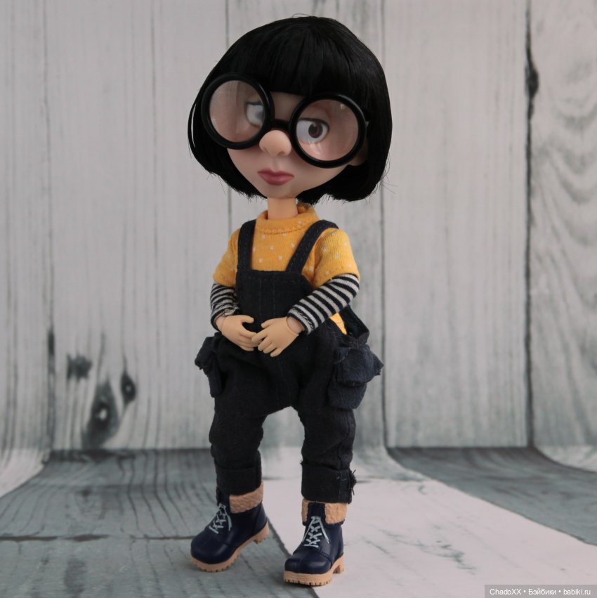 Кукла Эдна Мод (Edna Mode): Суперсемейка (The Incredibles) (фото 9)