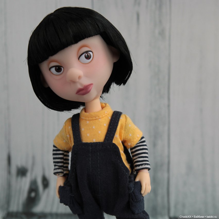 Кукла Эдна Мод (Edna Mode): Суперсемейка (The Incredibles) (фото 8)